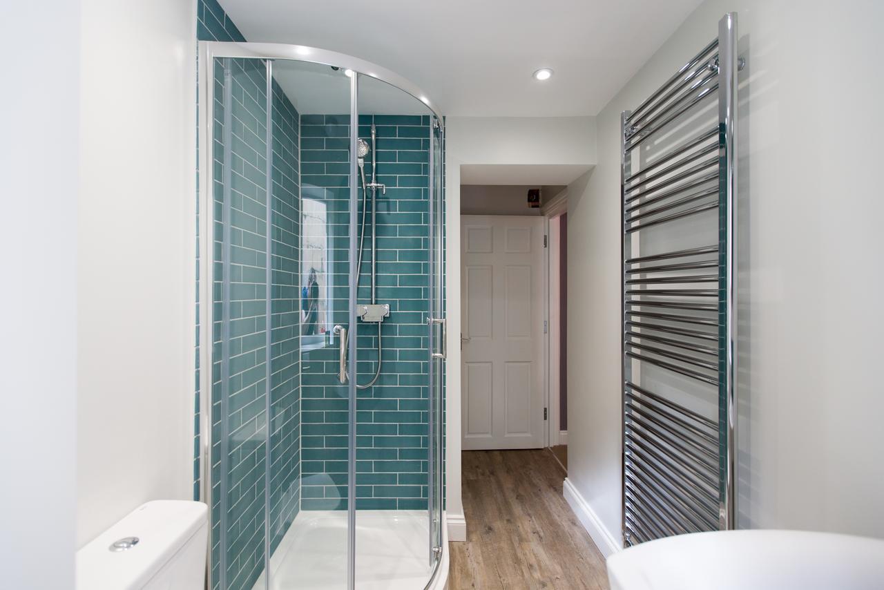 Ceres Newly Refurbished 3 Bedroom In Heart Of 巴斯 外观 照片